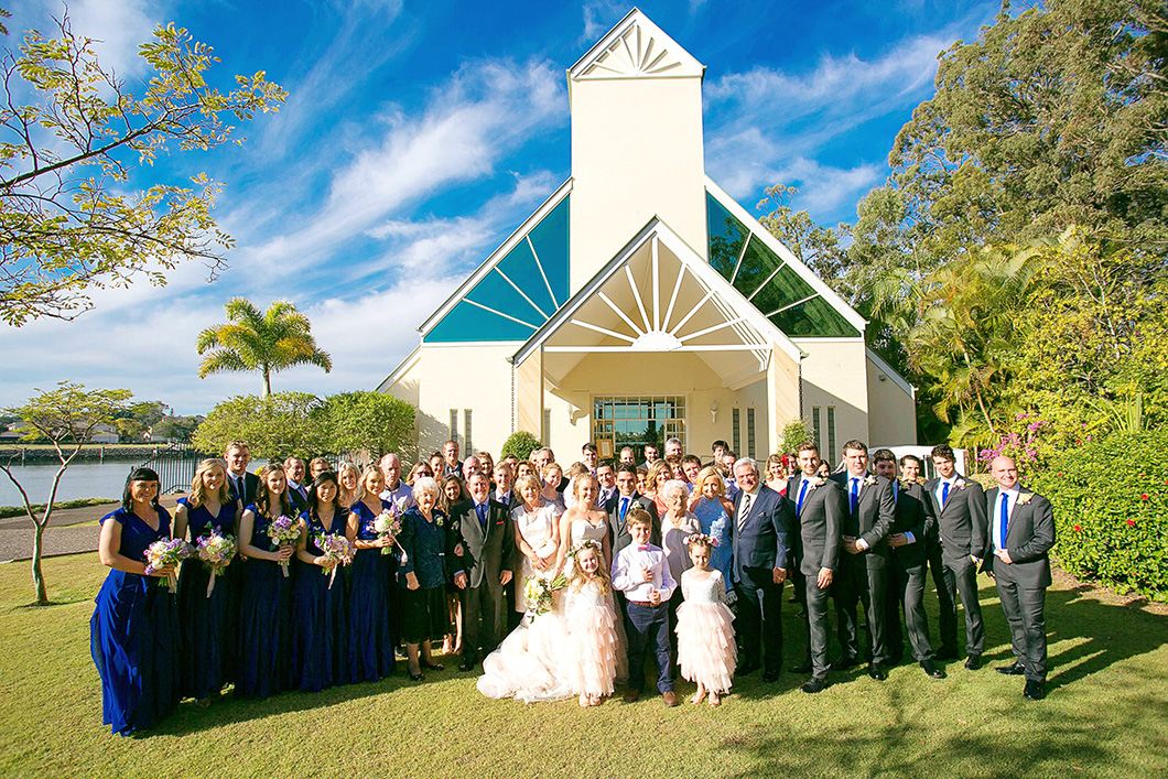intercontinental sanctuary cove wedding chapel group photo